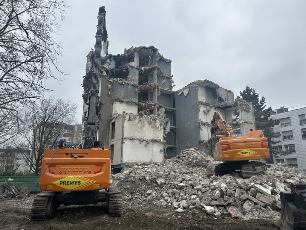 Act & Commit Together Premys